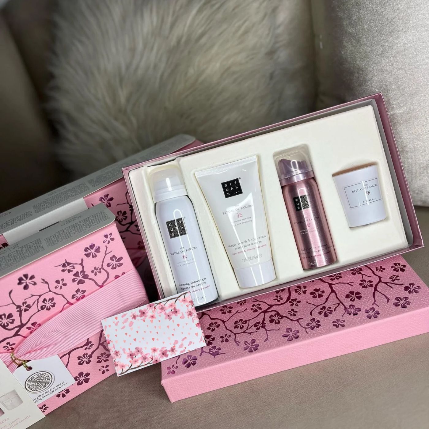 Coffret Cadeau S The Ritual of Sakura - 4 Pièces