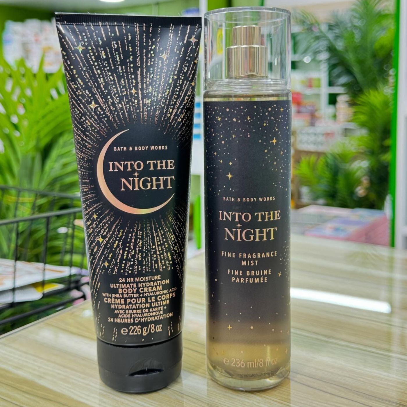 Bath and Body Works Into The Night Fragrance Mist & Body Cream Set